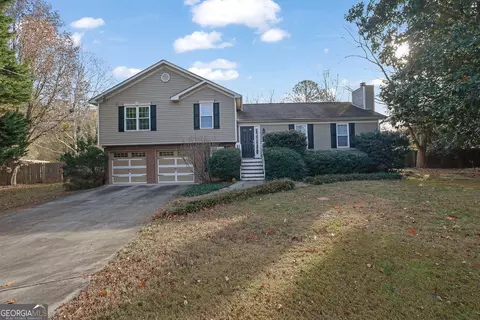 1744 Moss Dr, Snellville, GA 30078