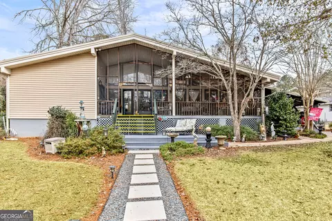 240 Quesenberry Dr, Eatonton, GA 31024