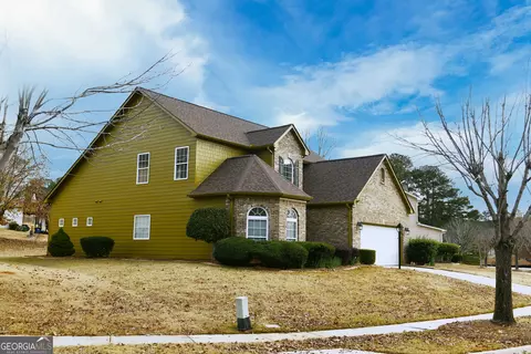 6383 Edgewater Cv, Fairburn, GA 30213