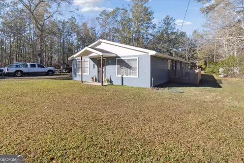 12369 Henry St, Claxton, GA 30417 photo 2