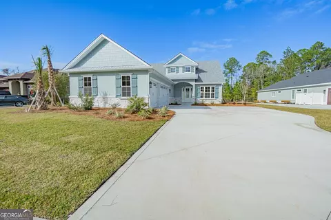 212 Fiddlers Cove Dr, Kingsland, GA 31548