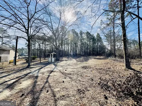 Exterior - 271 Canoochee Courthouse Rd, Claxton, GA 30417 photo 6 of 7