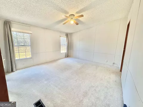 Bedroom - 271 Canoochee Courthouse Rd, Claxton, GA 30417 photo 2 of 5