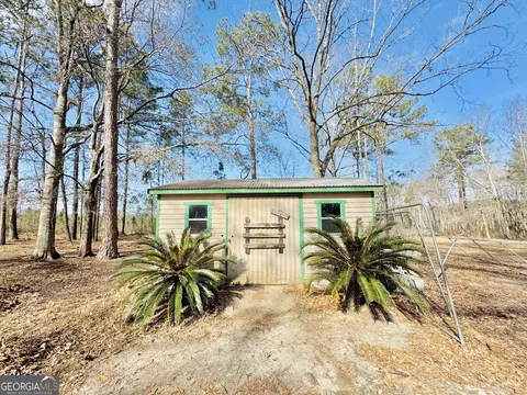 Exterior - 271 Canoochee Courthouse Rd, Claxton, GA 30417 photo 4 of 7