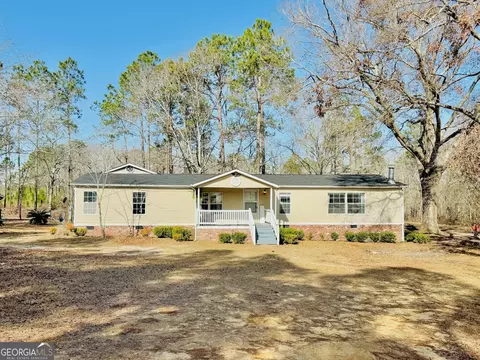271 Canoochee Courthouse Rd, Claxton, GA 30417