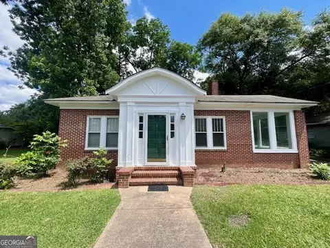 246 W Adams St, Tennille, GA 31089