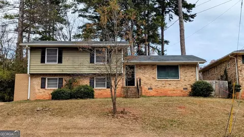 3582 Crown Point Ct, Decatur, GA 30032