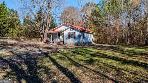 56 Everett Springs Rd, Calhoun, GA 30701