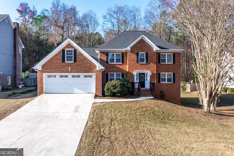 1121 Kelvington Way SW, Lilburn, GA 30047