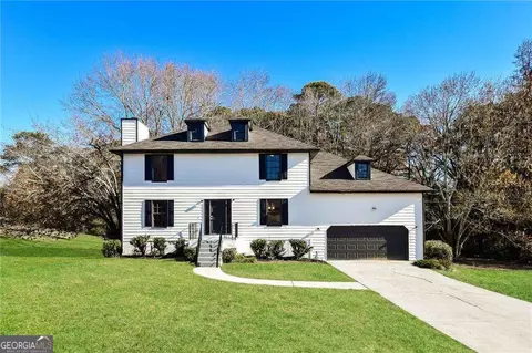 2542 Oak Grove Ln, Snellville, GA 30078