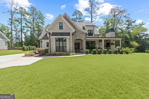 12 Sanford Dr, Newnan, GA 30263