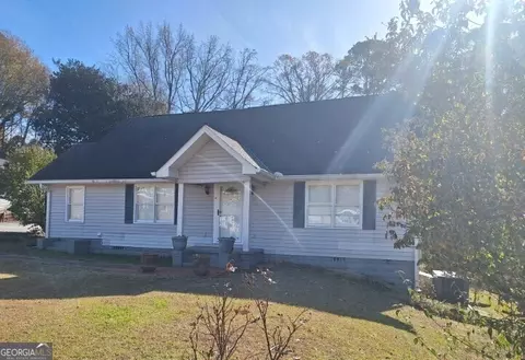 2206 40th St, Valley, AL 36854