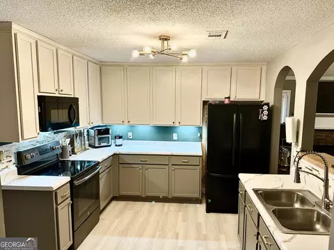 505 Timberwind Dr, Byron, GA 31008 photo 9