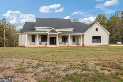 100 Spring Trl, Box Springs, GA 31801