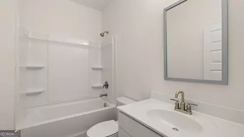 Bath - 671 Edgar St, Hampton, GA 30228 photo 3 of 4
