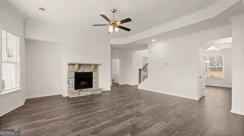 Living - 671 Edgar St, Hampton, GA 30228 photo 7 of 9