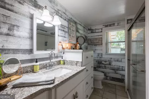 Bath - 32 Third Ave, Morven, GA 31638 photo 1 of 3