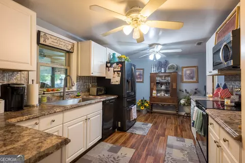 Kitchen - 32 Third Ave, Morven, GA 31638 photo 5 of 6