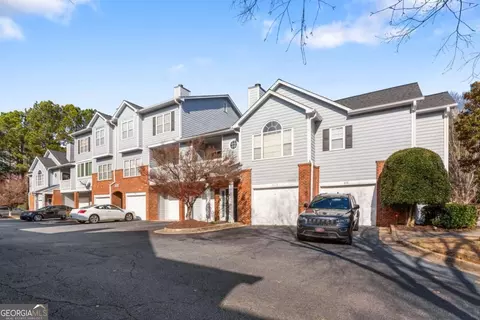 607 Vinings Forest Ct SE, Smyrna, GA 30080