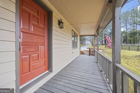 Exterior - 405 Golf Course Rd, Demorest, GA 30535 photo 6 of 10