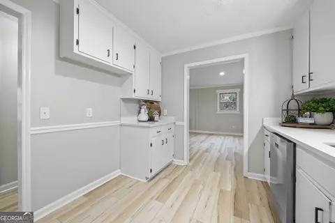 Entry Way - 405 Golf Course Rd, Demorest, GA 30535 photo 3 of 11