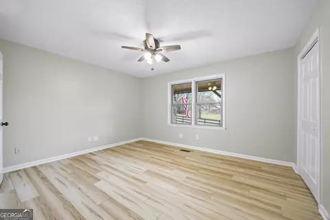 Bedroom - 405 Golf Course Rd, Demorest, GA 30535 photo 4 of 5