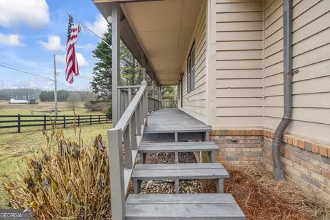 Exterior - 405 Golf Course Rd, Demorest, GA 30535 photo 8 of 10