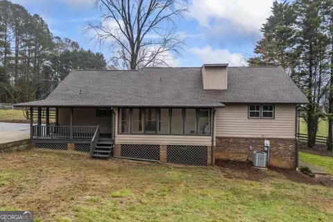 Exterior - 405 Golf Course Rd, Demorest, GA 30535 photo 5 of 10