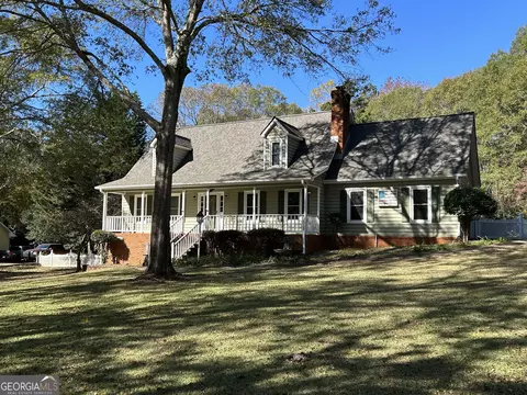 335 Wildflower Dr, Social Circle, GA 30025