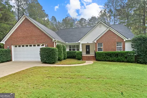 141 Stone Brooke Dr, Gray, GA 31032