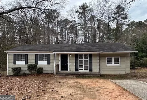 1471 Cedar Creek Ln, Riverdale, GA 30296