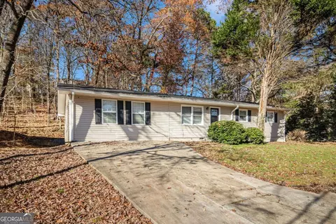 195 Pinehurst Dr, Stockbridge, GA 30281
