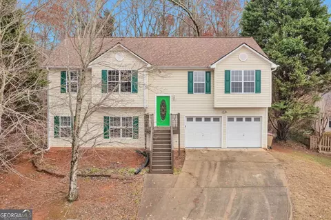 2909 Lake Hollow Rd, Gainesville, GA 30501