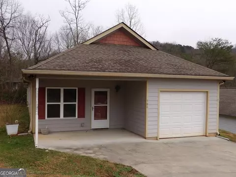 786 Bel-aire Cmns, Hiawassee, GA 30546