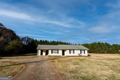 109 Meadowview Ln, Williamson, GA 30292
