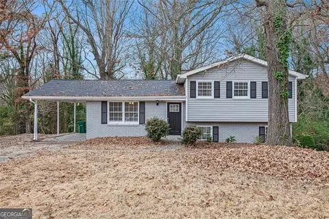 2625 Crestdale Cir, Atlanta, GA 30316