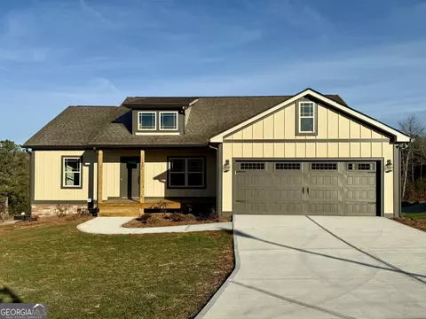 158 Hunts Ridge Dr, Cleveland, GA 30528