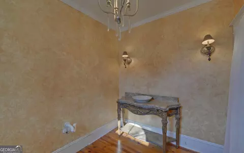 Entry Way - 334 E Tugalo St, Toccoa, GA 30577 photo 3 of 6