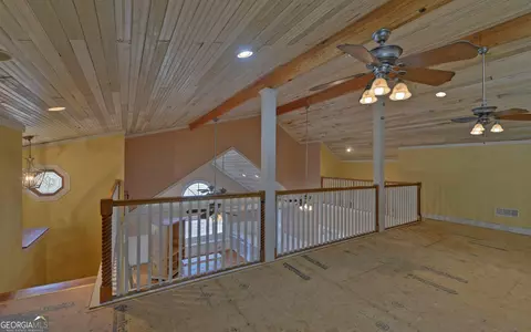 Entry Way - 334 E Tugalo St, Toccoa, GA 30577 photo 5 of 6