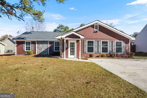 102 Buckskin Dr, Warner Robins, GA 31088