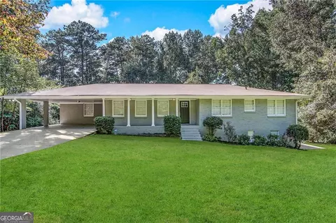 222 Hillcrest Dr, Stockbridge, GA 30281