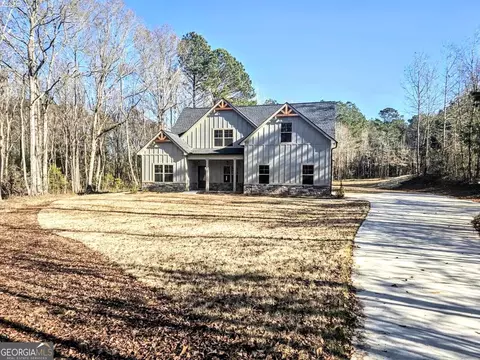 233 Irish Hill Dr, Concord, GA 30206