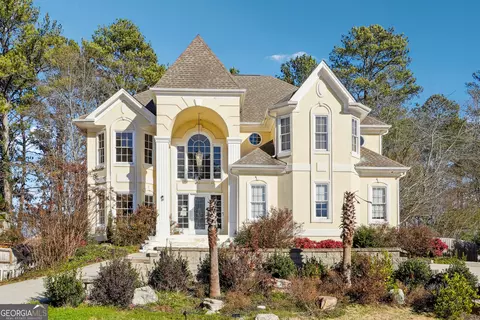 1795 Laurel Creek Dr, Lawrenceville, GA 30043