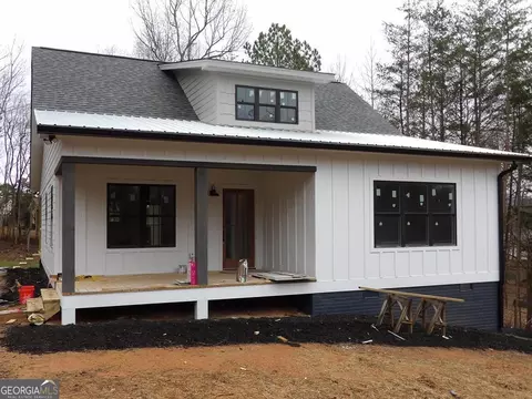 6882 Woodlake Cir, Young Harris, GA 30582