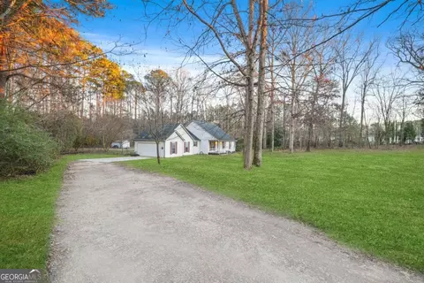 125 S Hampton Rd, Hampton, GA 30228 photo 3