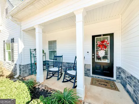 135 Loudoun Dr, Covington, GA 30014 photo 4