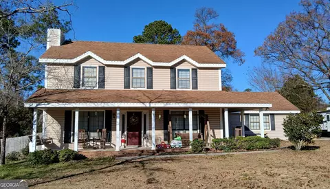 107 Pine Bluff Dr, Warner Robins, GA 31088