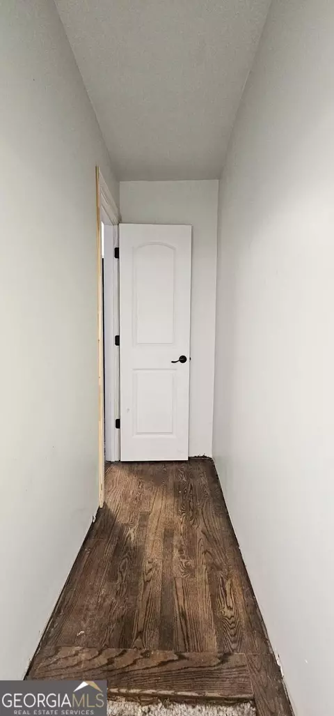 Entry Way - 308 Clearview Dr, Toccoa, GA 30577 photo 3 of 5