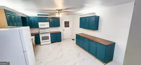 Kitchen - 308 Clearview Dr, Toccoa, GA 30577 photo 1 of 1