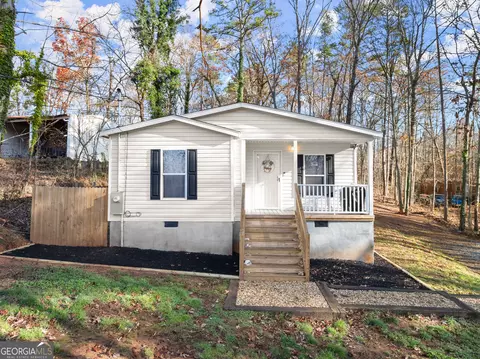 200 Farmhouse Rd, Mount Airy, GA 30563